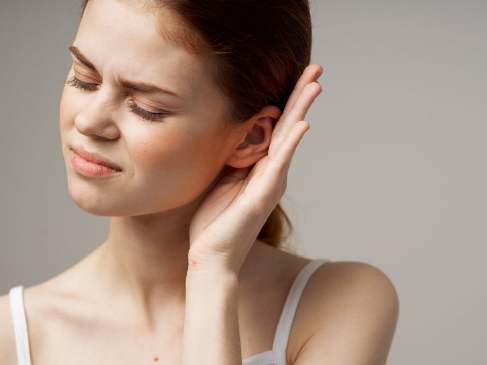 Was tun gegen Tinnitus im Ohr?